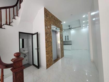 hiếm! bán nhà phố lê trọng tấn hà đông, 60m, 5 tầng, thang máy xịn, nhà mới , giá 13,8 tỷ