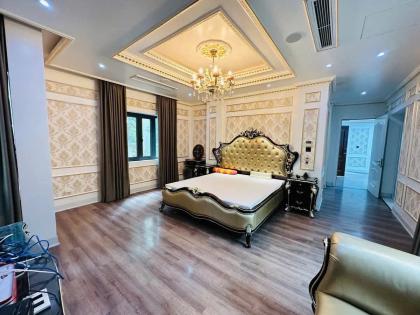 Lô Góc liền kề KĐT Văn Phú view công viên gần trường Marie Curie 100m2 chỉ 21.x tỷ. 0989626116
