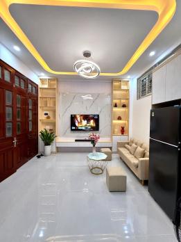 Bán nhà Thịnh Quang, Đống Đa, nhà đẹp full nội thất, ngõ nông, 2 thoáng trước sau