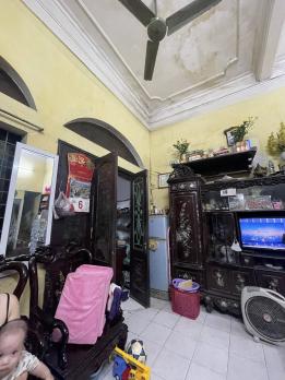 Bán Nhà Mặt Phố Quận Cầu Giấy 72m2 Tặng Nhà 1 Tầng 36 Tỷ Trần Duy Hưng.