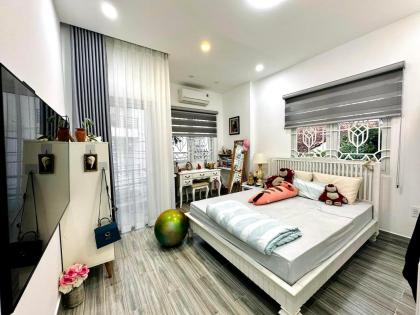 ĐỊNH CƯ Bán Nhà 3 Tầng Cực Đẹp Lý Thái Tổ, 35m2, 6.5 Tỷ