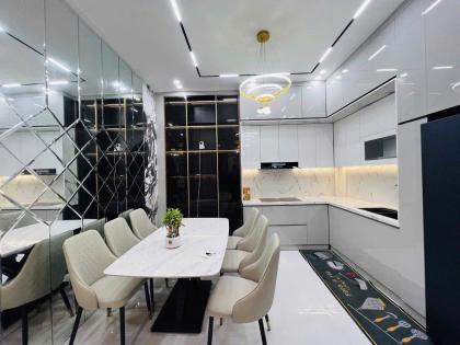 Tôi bán nhà mặt ngõ 806 Kim Giang cạnh KĐT Linh Đàm 36m2 chỉ 6.1 tỷ. LH 0989626116