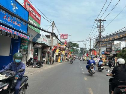 Bán nhà 3 lầu hẻm 10m Phan Huy Ích ngang 5m 110m2 vài bước ra đường gần chợ 13.2 tỷ.