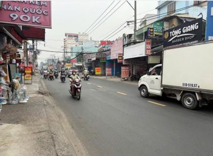 Bán nhà 3 lầu hẻm 10m Phan Huy Ích ngang 5m 110m2 vài bước ra đường gần chợ 13.2 tỷ.