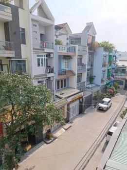 Bán nhà 3 lầu hẻm 10m Phan Huy Ích ngang 5m 110m2 vài bước ra đường gần chợ 13.2 tỷ.