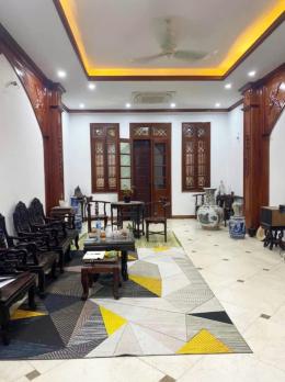 Bán nhà mặt phố Tây Sơn, 75m2, lô góc, 33 tỷ