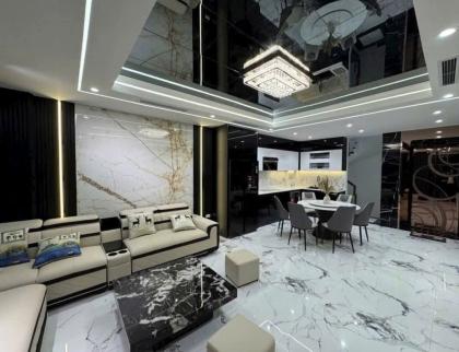 Siêu Phẩm Lô Góc Trịnh Văn Bô 42m2 – 7 Tầng Thang Máy – Full Nội Thất Châu Âu, 8.15 Tỷ