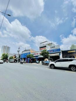 Bán nhà Mặt tiền Lạc Long Quân - Ông Ích Khiêm, 10,7x15m, 2 Tầng, HĐT 55 triệu, 23,9 tỷ.