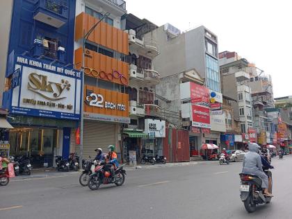 CỰC Hiếm! Lô Góc mặt phố Bạch Mai sầm uất gần Chợ Mơ 28m2 chỉ 8.x tỷ. LH 0989626116
