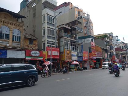 CỰC Hiếm! Lô Góc mặt phố Bạch Mai sầm uất gần Chợ Mơ 28m2 chỉ 8.x tỷ. LH 0989626116