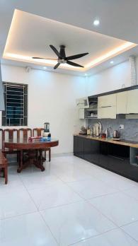 BÁN NHÀ CHU HUY MÂN, Ô TÔ VAO NHÀ, GẦN PHỐ, 48M2, CHỈ 8.X TỶ
