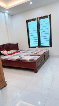 BÁN NHÀ CHU HUY MÂN, Ô TÔ VAO NHÀ, GẦN PHỐ, 48M2, CHỈ 8.X TỶ