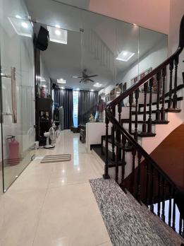 Bán nhà ngõ 80 Nguỵ Như Kon Tum, 50m2, cạnh sân chơi