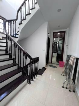 Bán nhà ngõ 80 Nguỵ Như Kon Tum, 50m2, cạnh sân chơi