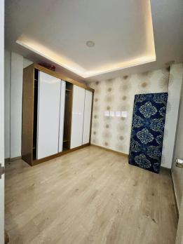 SÁT MT! Bán Nhà 3 Tầng Cực Đẹp Võ Văn Tần, 33m2, 5.2 Tỷ
