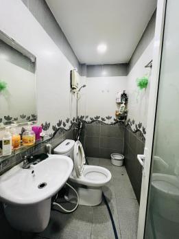 SÁT MT! Bán Nhà 3 Tầng Cực Đẹp Võ Văn Tần, 33m2, 5.2 Tỷ