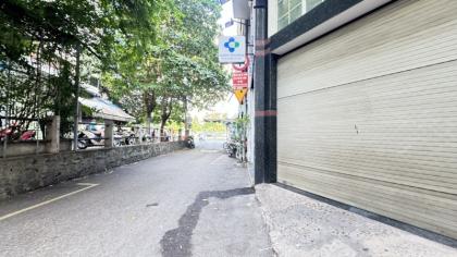 Bán nhà hẻm xe ôtô, phường Cầu Ông Lãnh (Quận 1)  TPHCM, giá rẻ