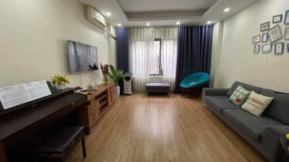 Bán nhà ngõ 41 Thịnh Quang, SĐCC, 36m2 x 5 tầng