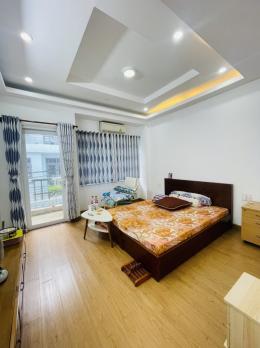 Bán nhà 3 tầng trung tâm Quận 5, ngay Trần Hưng Đạo - Nguyễn Trãi  Diện tích: 4 x 13m, công nhận 52m²
