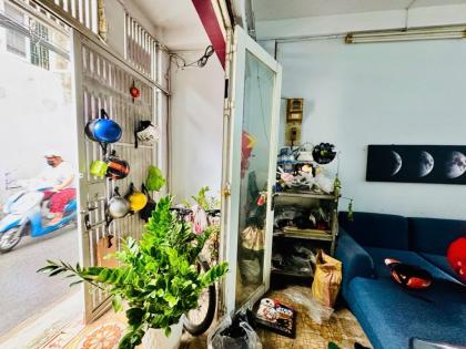 Bán nhà TÂN BÌNH - đường HỒNG HÀ, sân bay, 50m2, ngang 4m, xe hơi đỗ cửa, chỉ 9 tỷ.