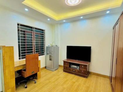 Cần bán nhà riêng chính chủ 5 tầng ngõ 318 La Thành giá 8.5 tỷ