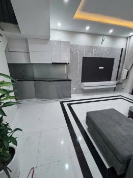 Tôi bán nhà riêng 5 tầng ngõ Quỳnh Hai Bà Trưng oto đỗ SDCC giá 7.2 tỷ