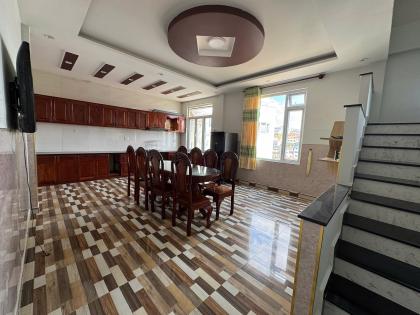 BÁN NHÀ NGUYỄN TRƯNG TRỰC P4 ĐÀ LẠT - 5PN, 4 TẦNG, VIEW ĐẸP, ĐƯỜNG Ô TÔ - 6.2 TỶ
