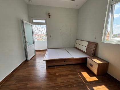 BÁN NHÀ NGUYỄN TRƯNG TRỰC P4 ĐÀ LẠT - 5PN, 4 TẦNG, VIEW ĐẸP, ĐƯỜNG Ô TÔ - 6.2 TỶ