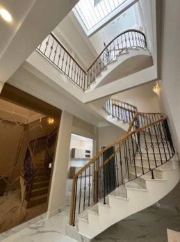 Bán nhà đất , hẻm xe ôtô, phường Bến Thành (Quận 1)TPHCM, giá rẻ, diện tích lớn