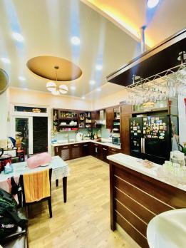 XE HƠI VÀO NHÀ! Bán Nhà Đẹp 4 Tầng Tô Hiến Thành, 63m2, 11.5 Tỷ