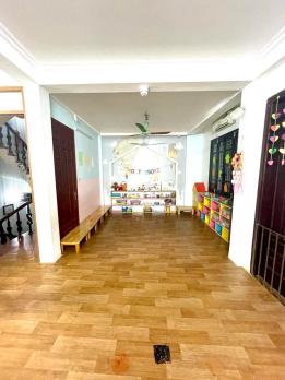 Bán Nhà Mặt Phố Quận Đống Đa 50m2-6T MT6m LÔ GÓC 2 THOÁNG 22,9 Tỷ Láng Trung.