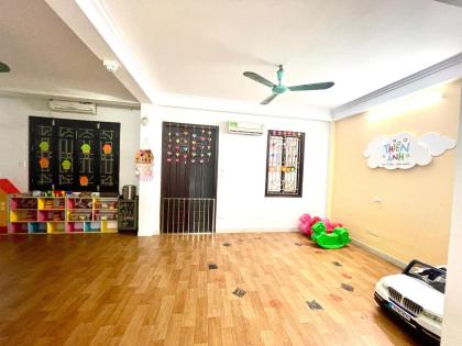 Bán Nhà Mặt Phố Quận Đống Đa 50m2-6T MT6m LÔ GÓC 2 THOÁNG 22,9 Tỷ Láng Trung.