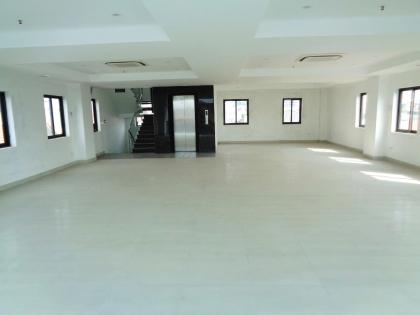 Bán nhà mặt phố Hoàng Minh Đạo, SĐCC 100m2, mặt tiền 9m