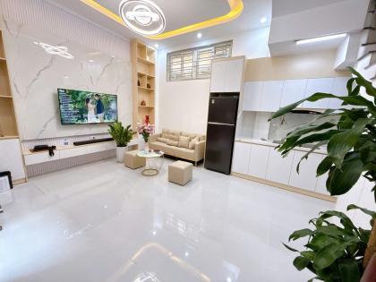 HIẾM ĐẸP-Ở NGAY- Ngõ Thịnh Quang, Thái Thịnh 31m/ 5Tầng 7.9 Tỷ, sổ vuông đẹp