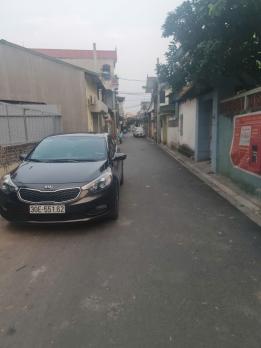 Bán 48m2 đất thị trấn Yên Viên, mặt tiền 6.5m , trước nhà ô tô tránh, giá 4.5 tỷ