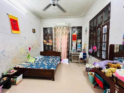 Mặt ngõ Ô tô, Kinh doanh đỉnh - Ngõ 409 Kim Mã 96m/ 5Tầng/ MT 5.6m 36 Tỷ,ngõ thông