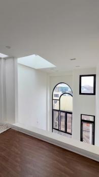 Bán nhà Thạch Bàn ô tô chạy tọt vào nhà, diện tích 40.0m2 -7.25tỷ, thang máy, nội thất mới