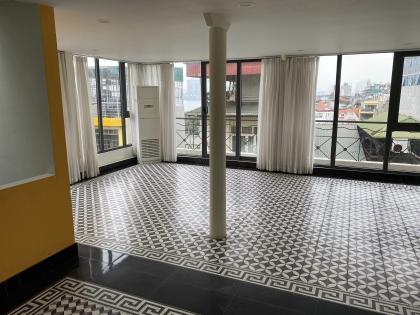 Bán Nhà Mặt Phố Quận Tây Hồ 60m2-6T LÔ GÓC VIEW HỒ Cho Thuê 360tr/Năm 26 Tỷ Yên Phụ.