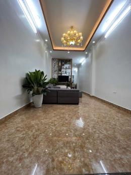 Nhà đẹp Vân Canh – 42m2 - 5T, ngõ thông thoáng, ô tô Gần FPT, ĐH Công Nghiệp, giá 5.3 tỷ