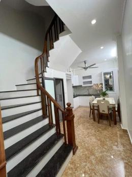 Nhà đẹp Vân Canh – 42m2 - 5T, ngõ thông thoáng, ô tô Gần FPT, ĐH Công Nghiệp, giá 5.3 tỷ