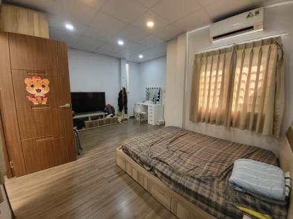 Bán Nhà 2 tầng, 5.3x20m, đường Hưng Phú P.8 Q.8; 6,6 Tỷ.