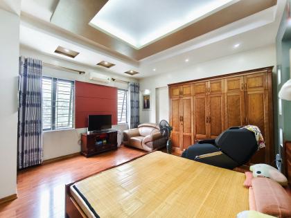 Bán nhanh nhà Lạc Trung Hai Bà Trưng 45m2 5T gần ô tô 7.99 tỷ.