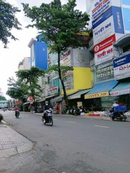 Bán nhà mặt tiền phường Nhiêu Lộc (Quận 3) TPHCM, giá rẻ, khu kinh doanh,gần nhà ga Sài Gòn
