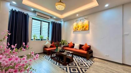 ????Tòa B10 Nam Trung Yên 61/65m 2PN Nội thất cực đẹp, 4.67 tỷ, trung tâm Cầu Giấy????