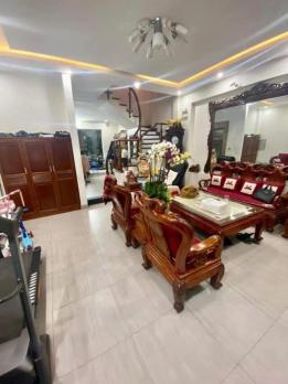 Bán nhà mặt phố Kim Ngưu, SĐCC 95m2, mặt tiền 6m