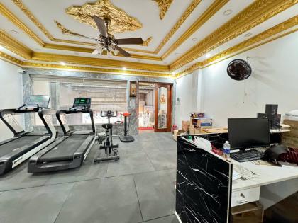 Giảm 3 TỶ còn 27 TỶ đường 16m Nguyễn Kiệm 127m2 ngang 6.5m 6 lầu T.máy ngay BV 175.