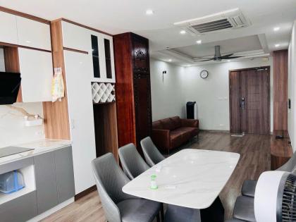 ????????Căn Góc Chung cư 15B Đông Quan, Cầu Giấy 95m 3PN, Mới đẹp, 7.35 tỷ