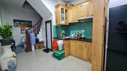 Bán nhà mặt ngõ 61 Bằng Liệt, 30m2, ô tô vào nhà, 7.5 tỷ