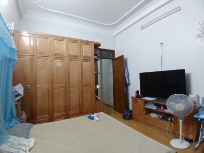 Bán nhà phố Phùng Hưng mới đẹp ô tô vào nhà dt 52m 4t mt 5m giá 8,8 tỷ