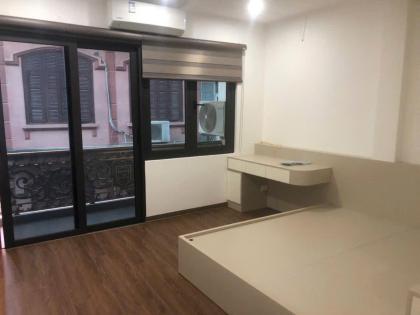BÁN NHÀ MẶT PHỐ BỒ ĐỀ ,Long Biên– 70M2,  5 TẦNG, CÓ THANG MÁY – GIÁ CHỈ 23,9 TỶ
